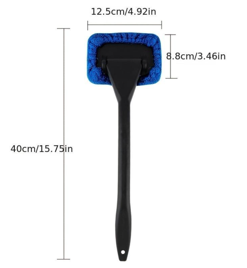 男士演示挡风玻璃清洁剂瞬间除尘