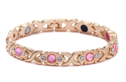 浴室牙刷视角:廉价手链竟显奢华