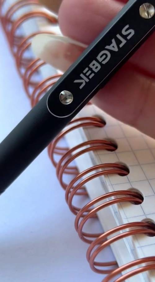 STAGEEK黑色凝胶笔防晕染实测