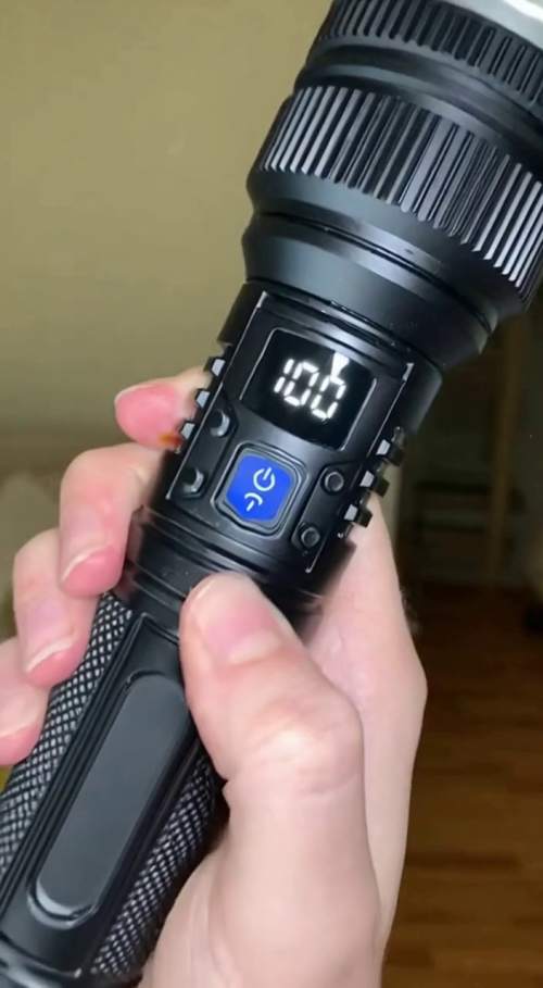 EXOVAN 高功率手电筒 UGC 推广脚本