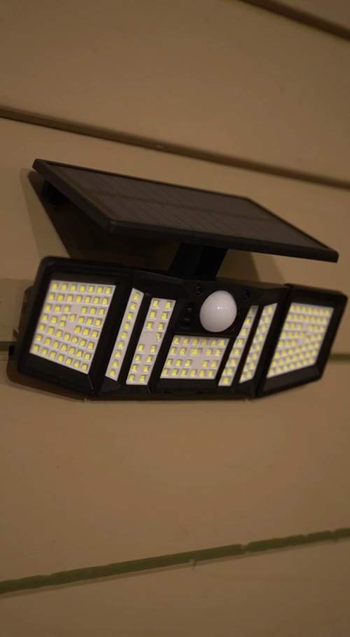 庭院太阳能感应灯的安心体验