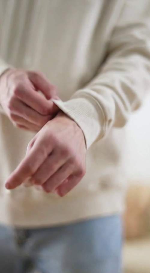 穿上连帽卫衣,人生瞬间有质感